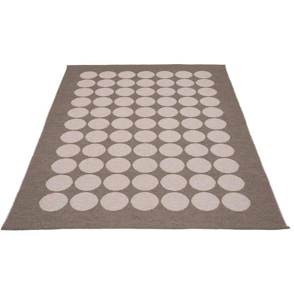 Pappelina Hugo matto Walnut/ Linen 180 x 260 cm