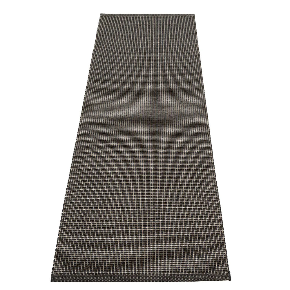 Pappelina Emm matto Black/Linen Met. – Linen warp 70 x 240 cm